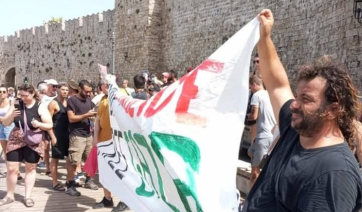 Ρόδος: Ένταση για την άφιξη Ισραηλινών τουριστών – Διαμαρτυρίες και μικροεπεισόδια (βίντεο)