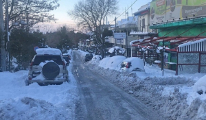 Κακοκαιρία «Ελπίς»-Χιόνια: Παγωμένη πόλη για 3η ημέρα η Αθήνα - Χάος στους δρόμους