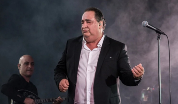 «Δάκρυσαν» οι πίστες για τον Βασίλη Καρρά: Δική του η χθεσινή νύχτα, την Τετάρτη η κηδεία του