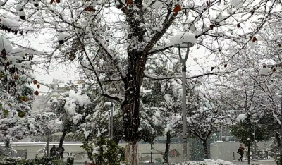 Ασταμάτητο το χιόνι στην Αθήνα! «Νύφη» η πρωτεύουσα! Δείτε μοναδικές εικόνες… (Βίντεο)