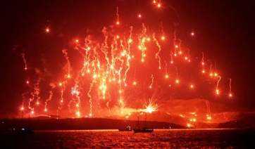 Μια νέα εποχή στο πολιτισμικό θεσμό της αναπαράστασης του ηφαιστείου της Θήρας
