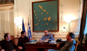 Συνάντηση Λεονταρίτη με τους Δημάρχους Κύθνου, Σικίνου, Κιμώλου