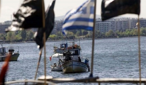Ακήρυχτος πόλεμος στο Αιγαίο -Τούρκοι αλιείς επιμένουν να ψαρεύουν στα ελληνικά χωρικά ύδατα