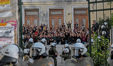 Επεισόδια στην ΑΣΟΕΕ: Κλίμα πολέμου ενόψει του Πολυτεχνείου