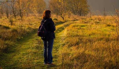 Λίγα βήματα την ημέρα ή μεγάλοι περίπατοι 2 φορές την εβδομάδα; Ποιο από τα δύο μας ωφελεί περισσότερο