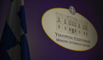 ΥΠΕΣ: Προσλήψεις 727 συμβασιούχων στους Δήμους